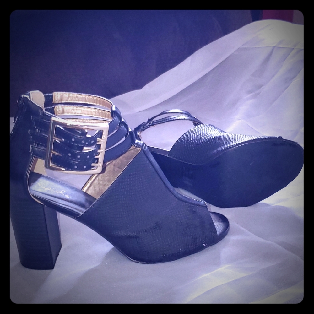 Chunky heels